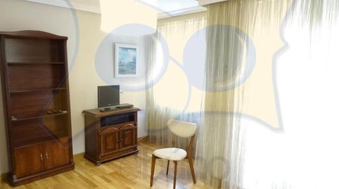 Foto 2 de Pis en venda a Calle Cristo de Los Milagros, Sancti Spiritus - San Juan, Salamanca Capital