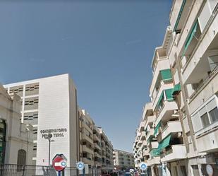 Vista exterior de Àtic de lloguer en Orihuela amb Aire condicionat