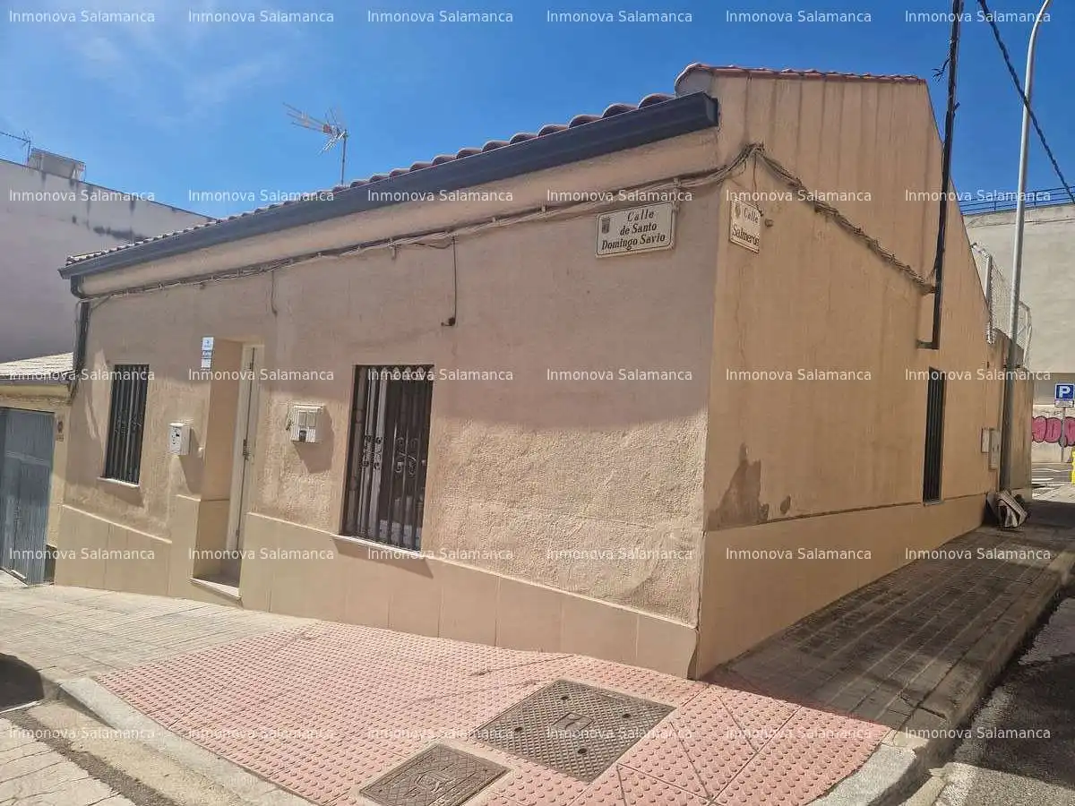 Vista exterior de Casa o chalet en venta en Salamanca con Calefacción y Amueblado