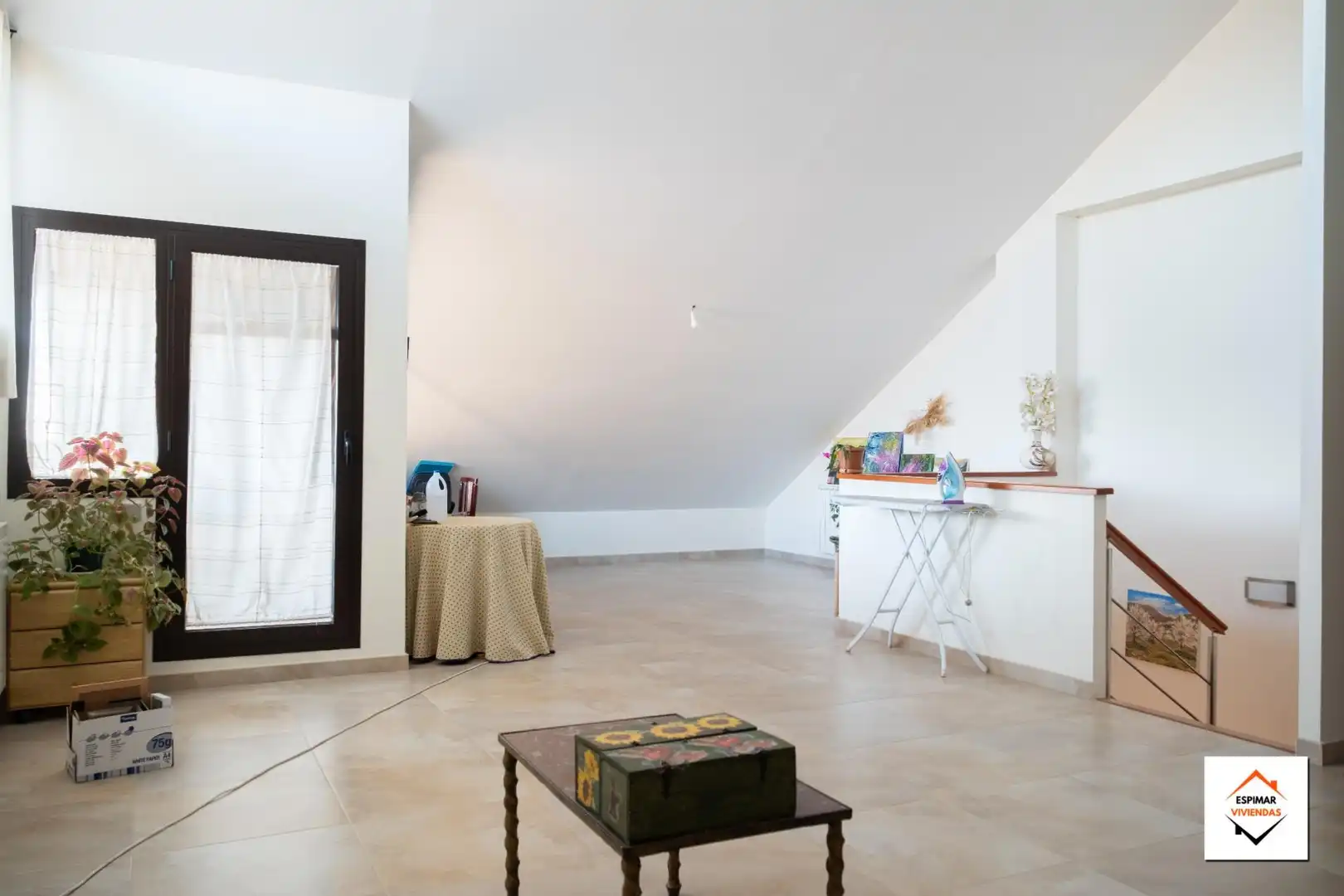 Einfamilien-Reihenhaus zum Verkauf in Villanueva de Gállego mit Heizung, Privatgarten und Terrasse