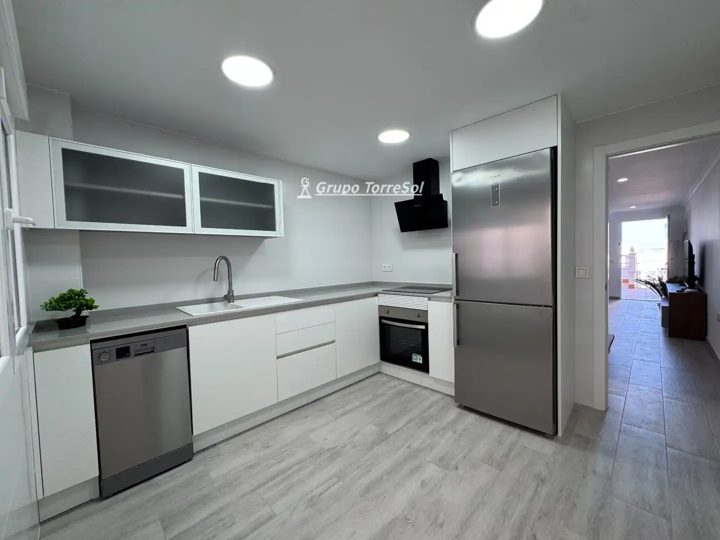 Cocina de Casa adosada en venta en Elche / Elx con Aire acondicionado, Calefacción y Terraza