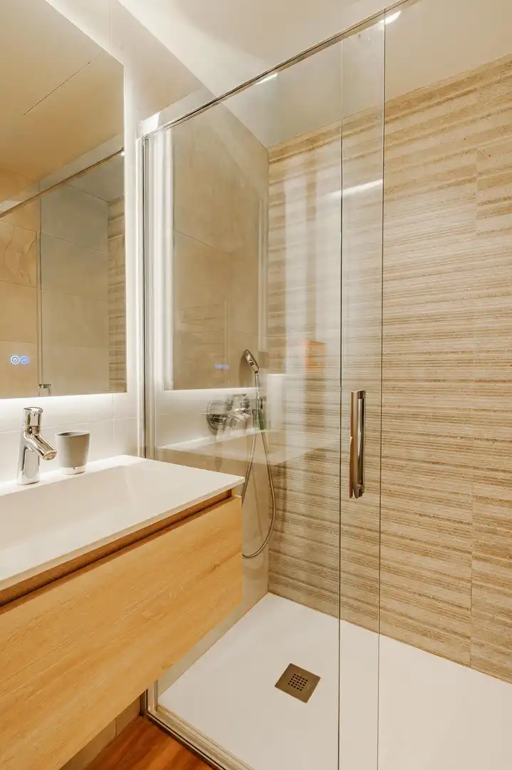 Baño de Apartamento en venta en Estepona con Aire acondicionado, Calefacción y Amueblado
