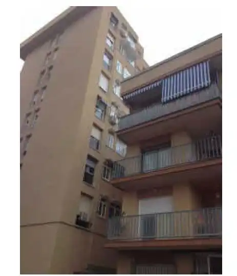 Flat with lift for sale in C/ Sant Llop  Nº 3 (Barcelona)