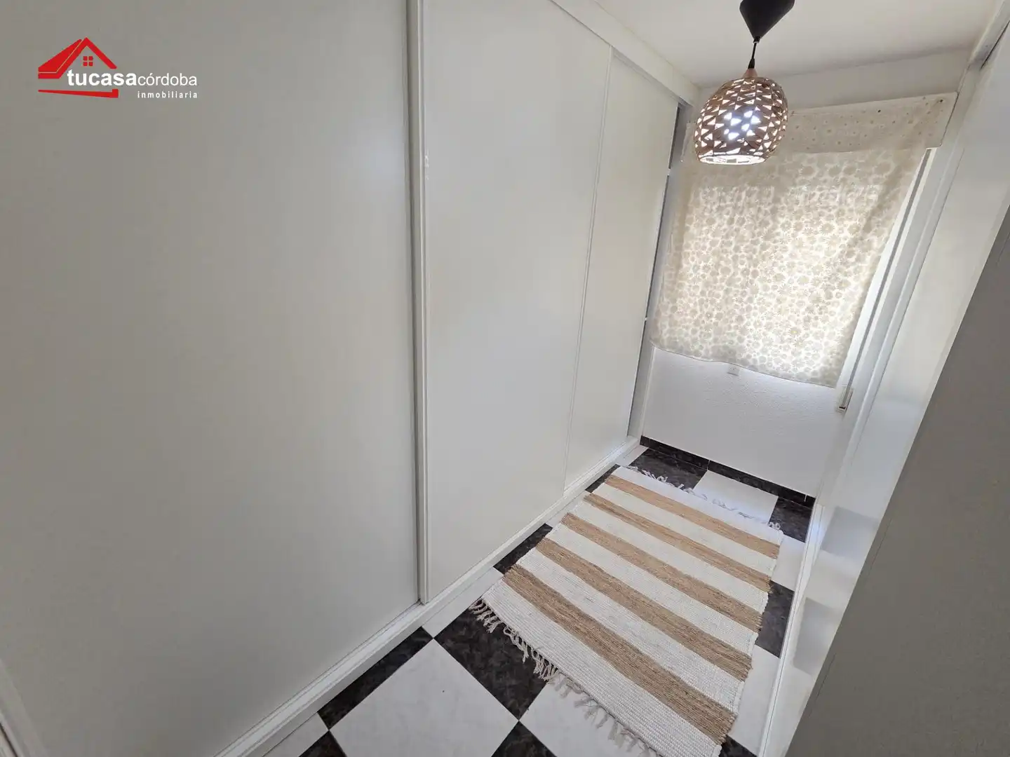 Dormitori de Pis en venda en Córdoba amb Aire condicionat i Moblat