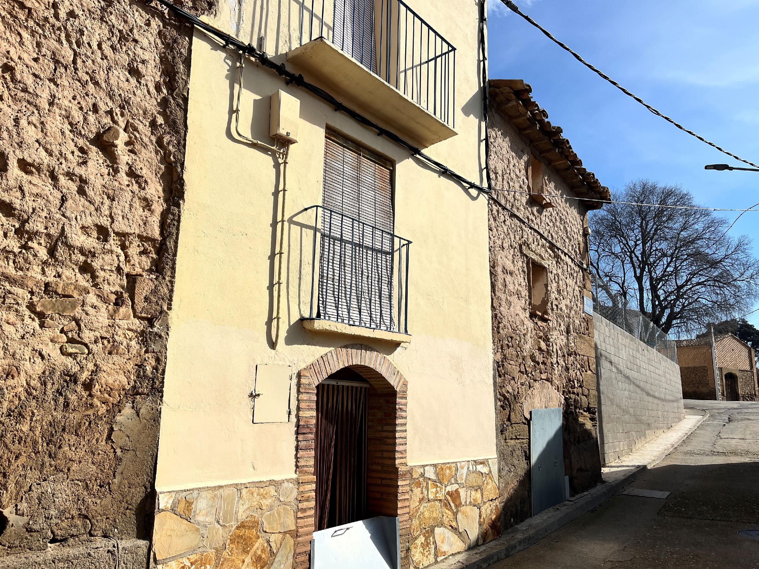 Vista exterior de Casa o xalet en venda en Abiego amb Calefacció, Traster i Balcó