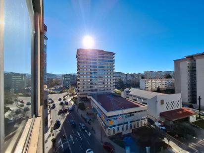 Vista exterior de Pis en venda en Vigo  amb Calefacció i Traster