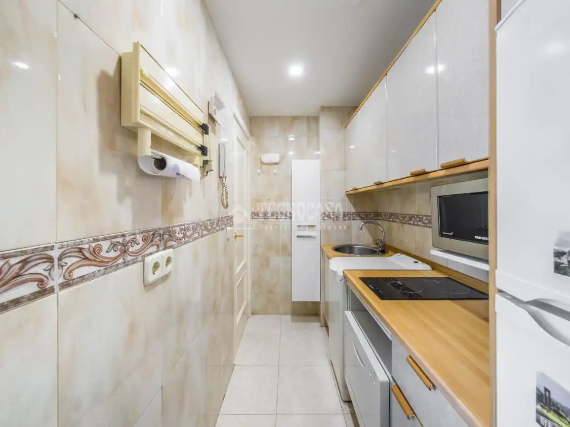 Kitchen of Flat for sale in Madrid  with Air Conditioner, Heating and Parquet flooring