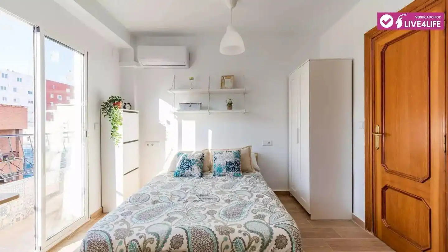 Study for rent in Felipe Salvador, Aiora