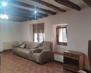 Sala d'estar de Dúplex de lloguer en Sant Quintí de Mediona amb Moblat, Forn i Balcó