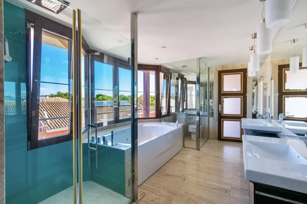 Baño de Casa o chalet en venta en L'Alfàs del Pi con Aire acondicionado, Jardín privado y Terraza