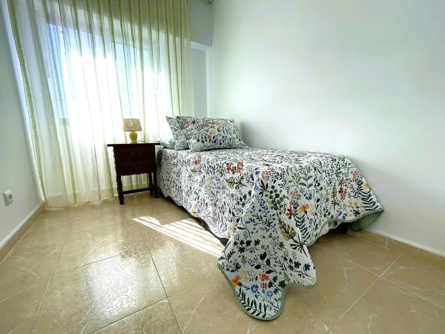 Apartments for rent in Paseo MARITIM NEPTU, 53, Playa de Gandia