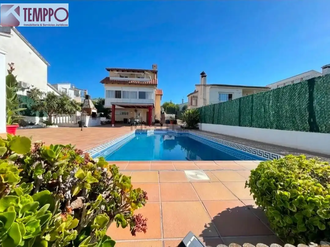 Casa amb terrassa en venda a La Franquesa - Oasis Park, imagen 2