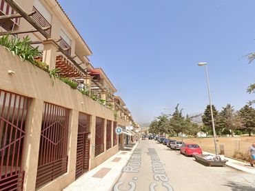 Maisonette zum Verkauf in Torre del Mar