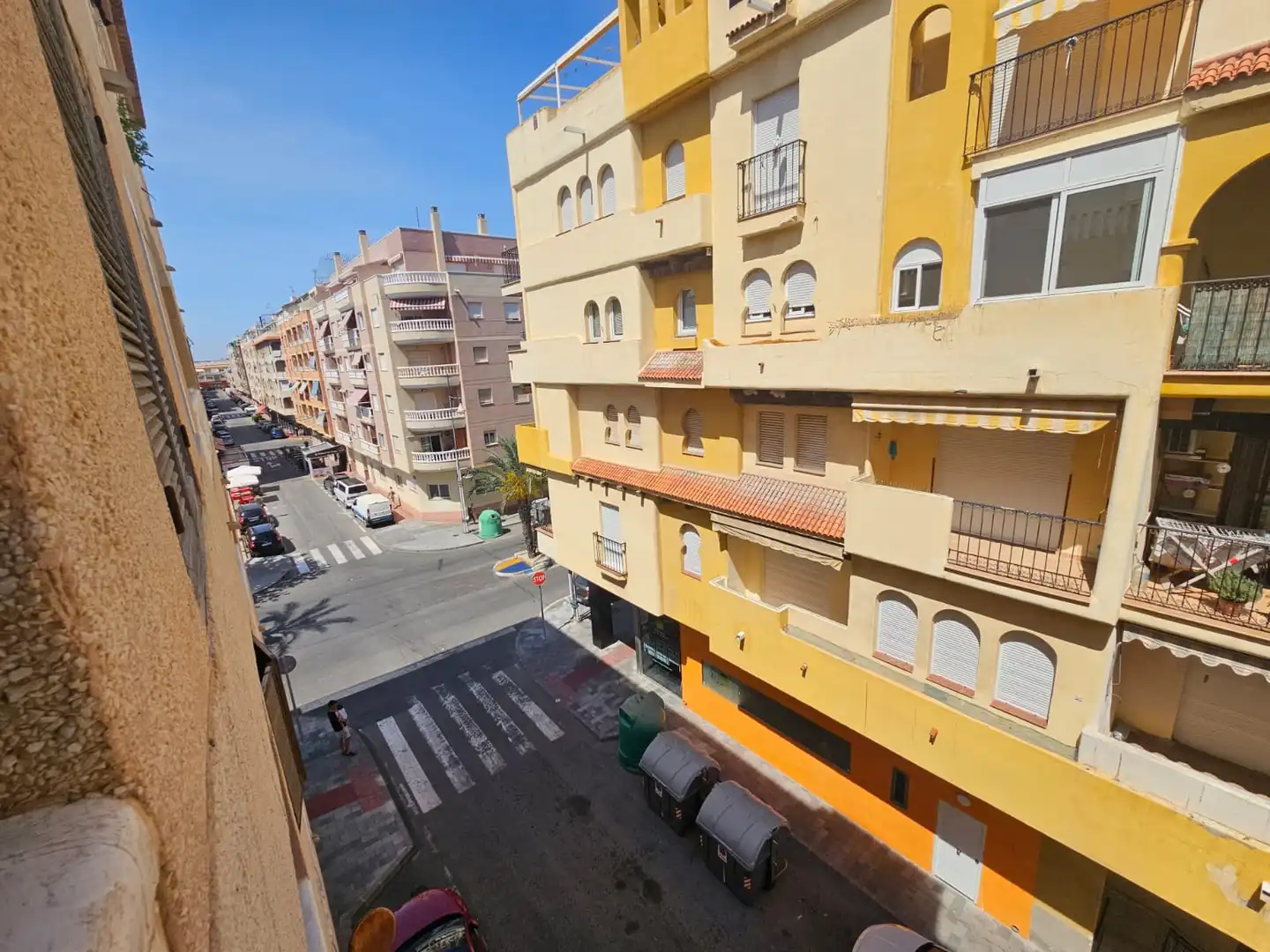 Vista exterior de Pis en venda en Torrevieja amb Aire condicionat, Terrassa i Moblat