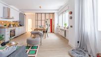 Sala d'estar de Apartament en venda en  Madrid Capital amb Aire condicionat i Calefacció