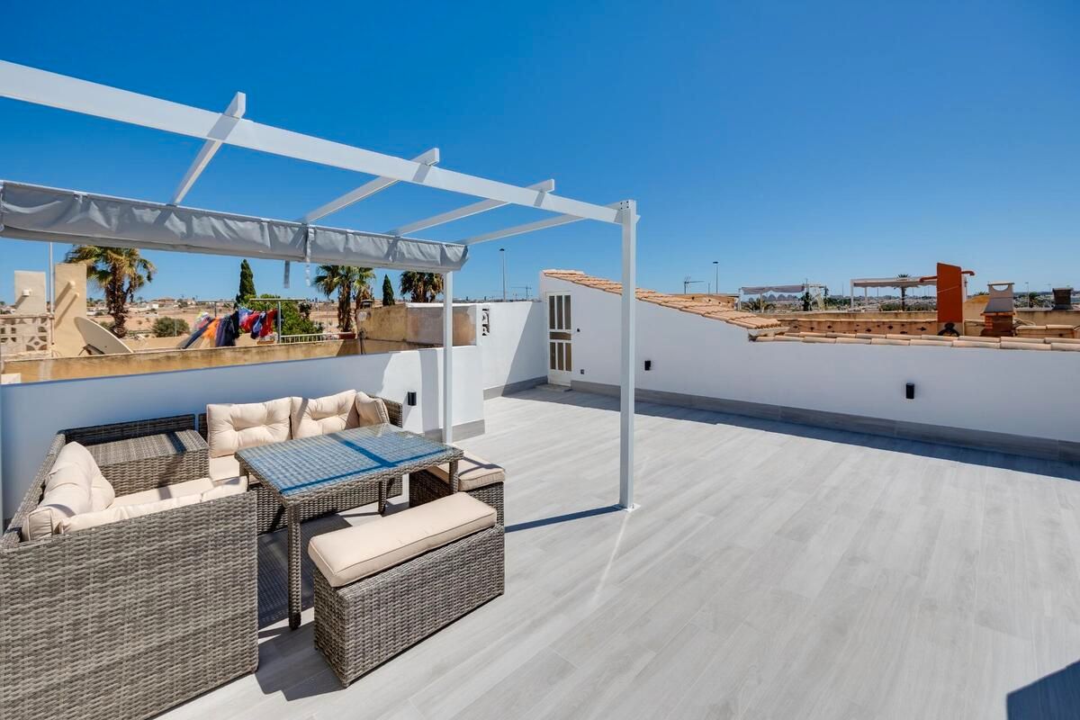 Terrassa de Casa o xalet en venda en Torrevieja amb Aire condicionat, Terrassa i Piscina comunitària