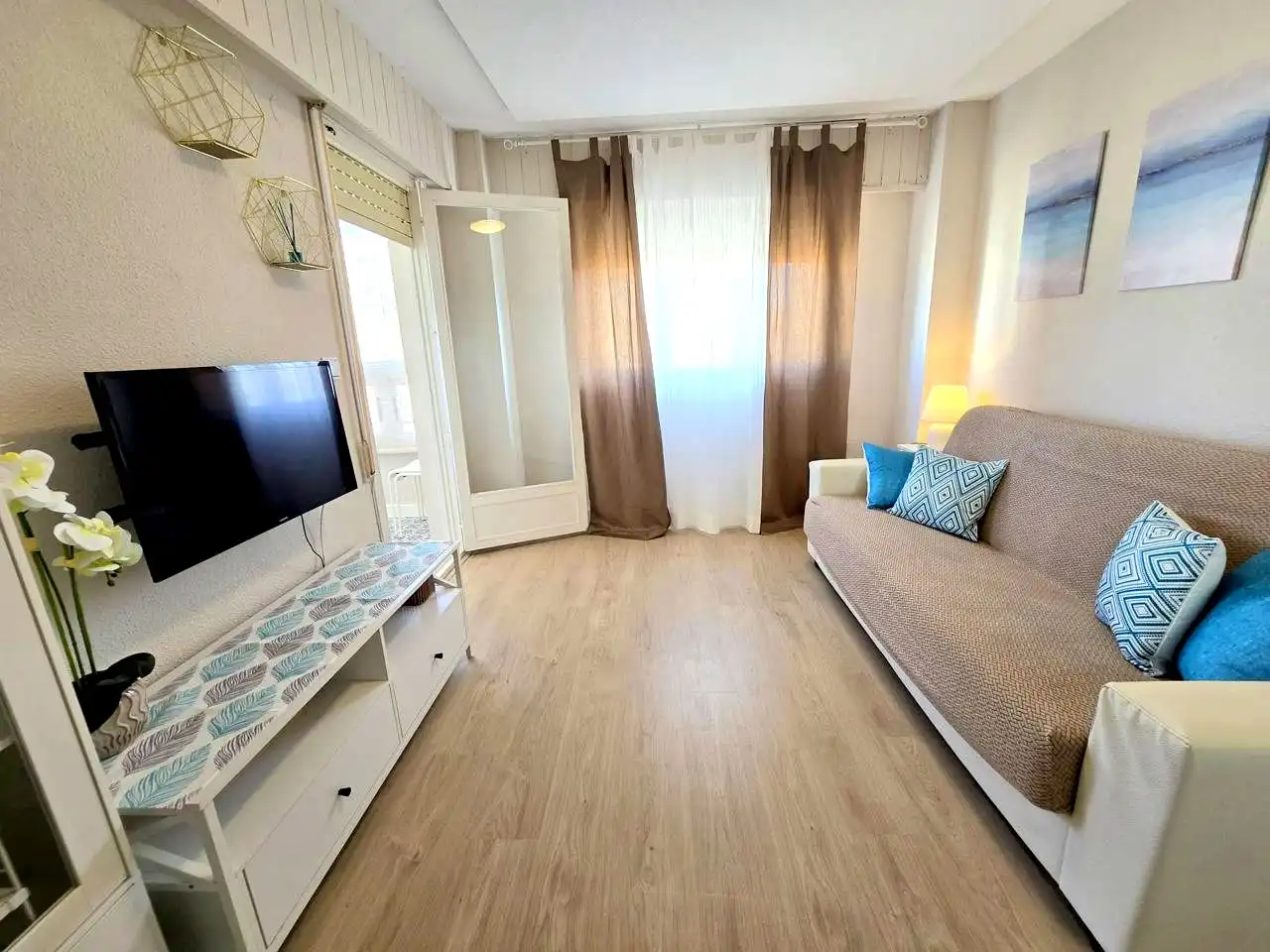 Apartments for rent in De La Rioja, 129, Playa de Gandia