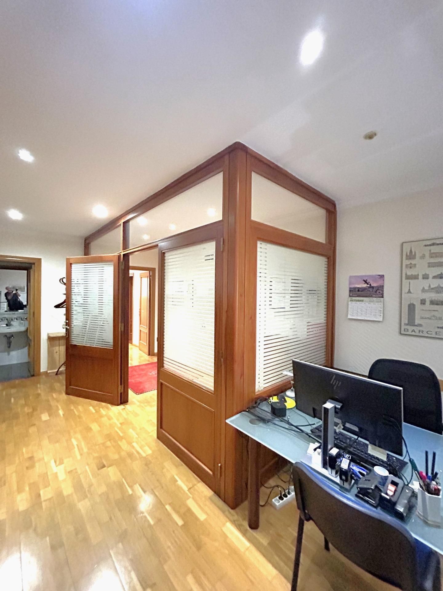 Oficina de lloguer en  Barcelona Capital amb Terrassa