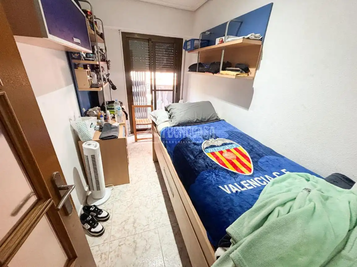 Dormitori de Pis en venda en Valencia amb Aire condicionat