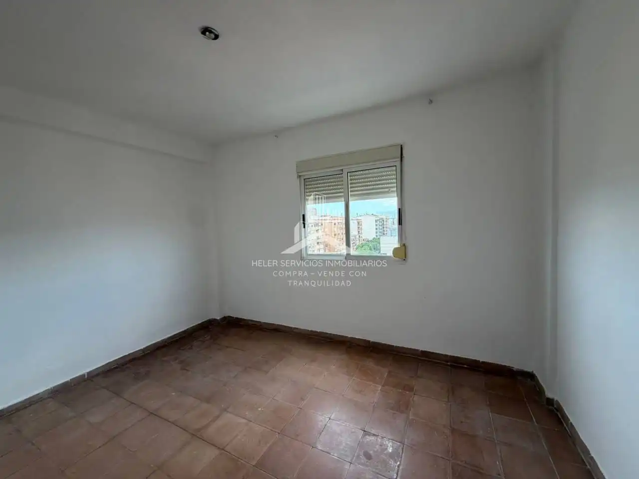 Schlafzimmer von Wohnung zum Verkauf in Castellón de la Plana / Castelló de la Plana mit Balkon