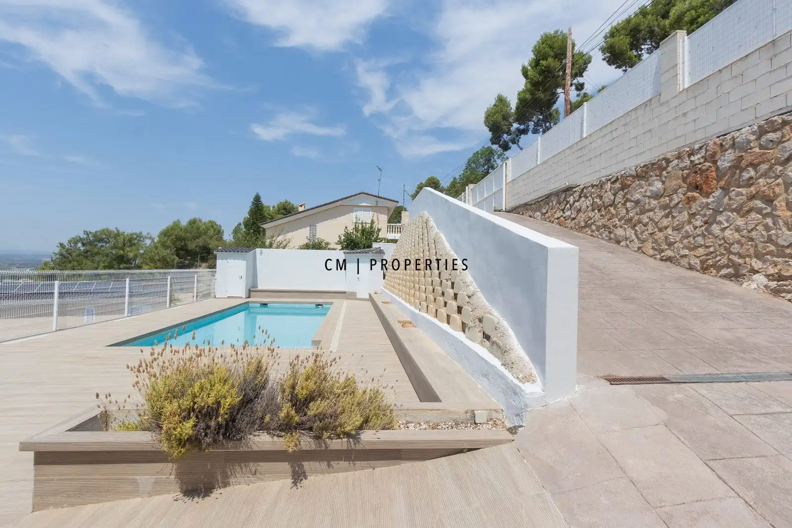 Vista exterior de Casa o xalet en venda en Torrent amb Aire condicionat, Calefacció i Terrassa