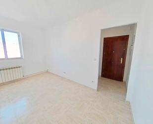 Flat to rent in Palomeras Bajas