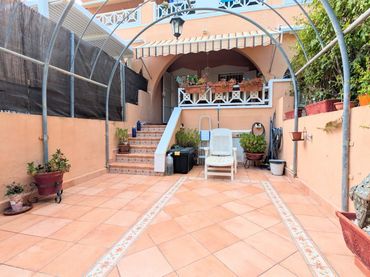 Bungalow con balcón en venta en Santa Pola ciudad