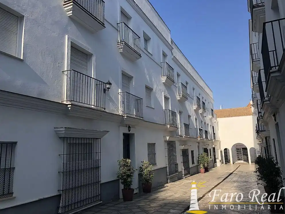 Vista exterior de Planta baja en venta en Sanlúcar de Barrameda con Aire acondicionado y Amueblado
