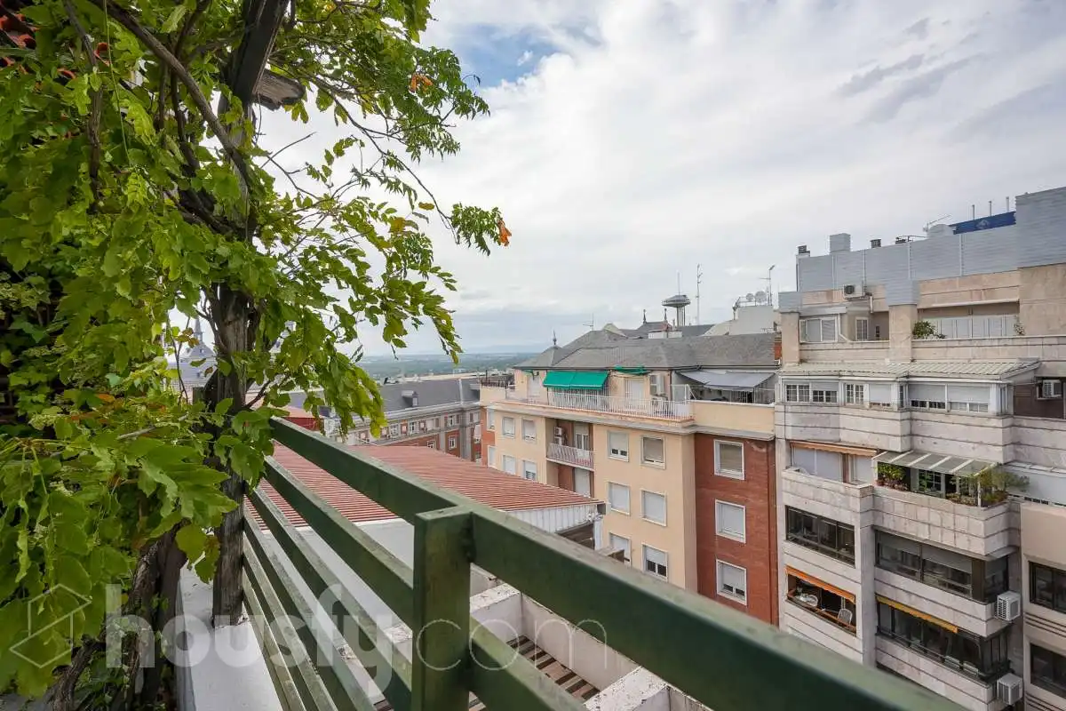 Piso con jardín en venta en Calle Fernando el Católico ., imagen 12