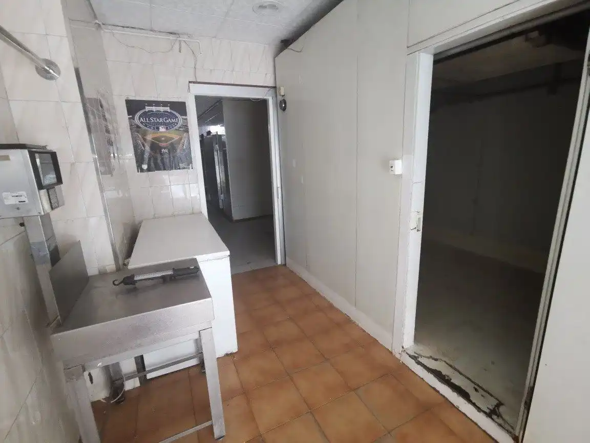 Local comercial de lloguer a Poble Nou, imagen 6