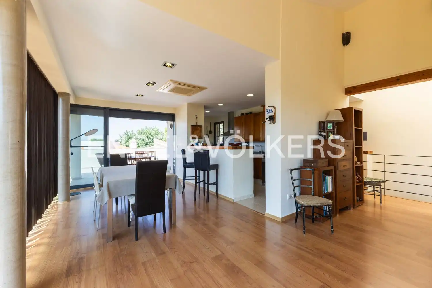 Exterior view of Houses for sale in Montserrat  with Air Conditioner, Heating and Private garden