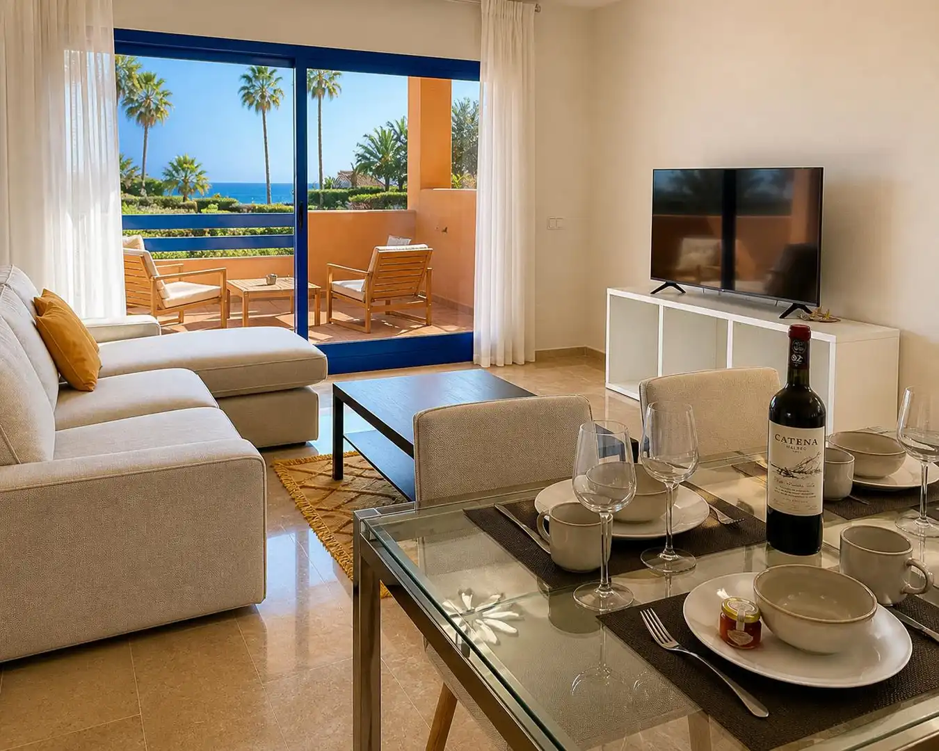 Home with terrace for sale in La Duquesa, imagen 2