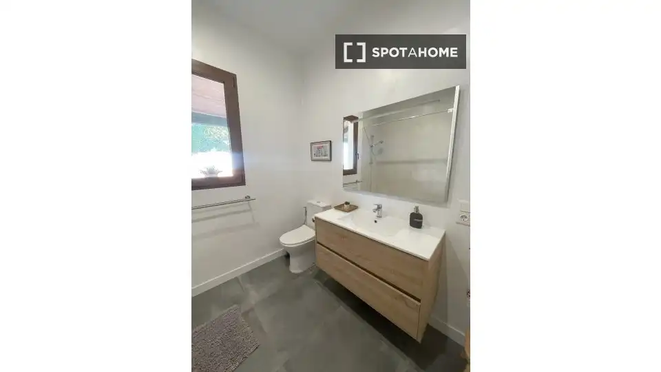 Bathroom of Apartments for share in Bétera  with Air Conditioner, Terrace and Furnished