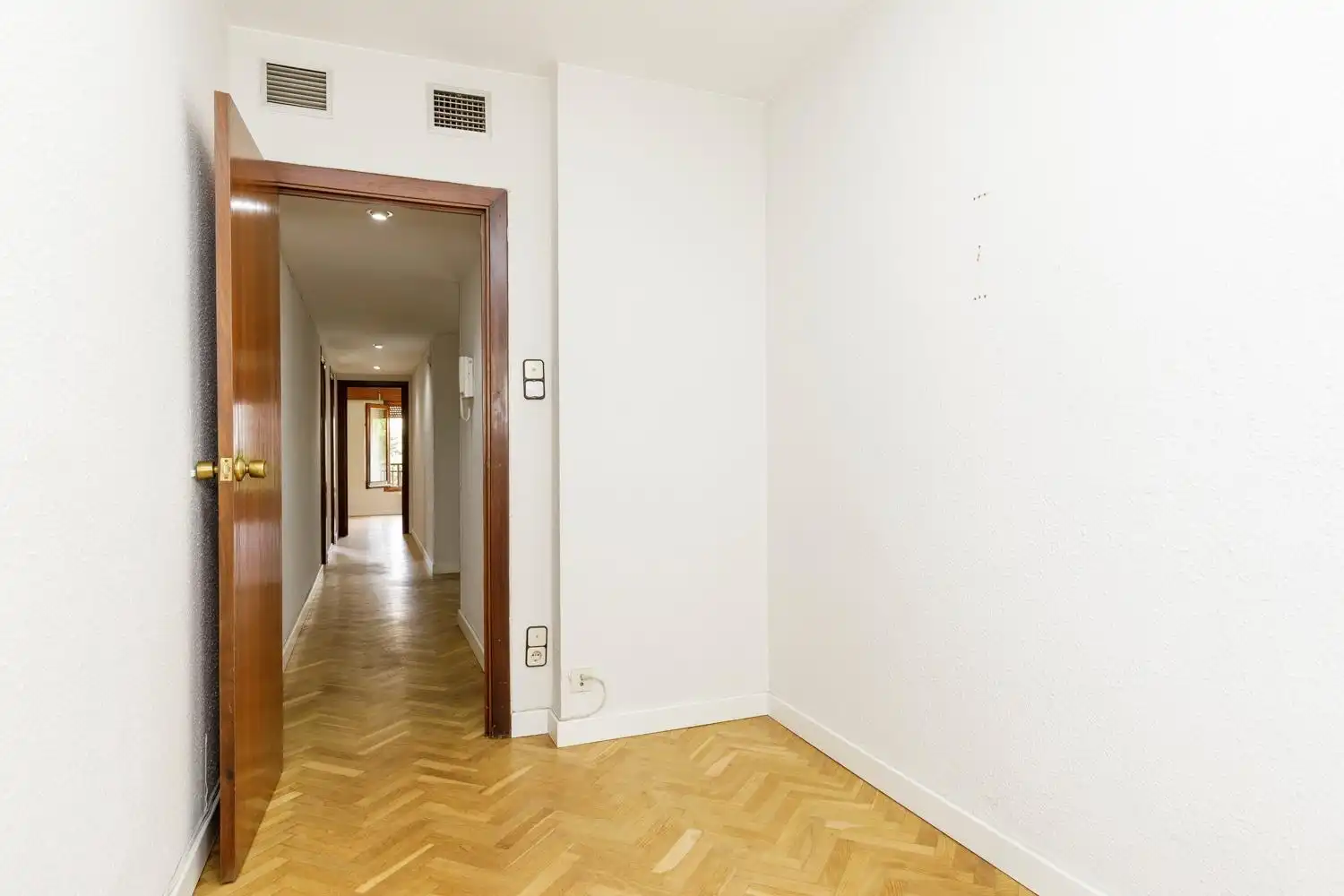 Flat for rent in Paseo LA MINA, 3, Paseo Independencia