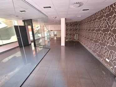 Business premises to rent in Hispanoamérica - Comunidades