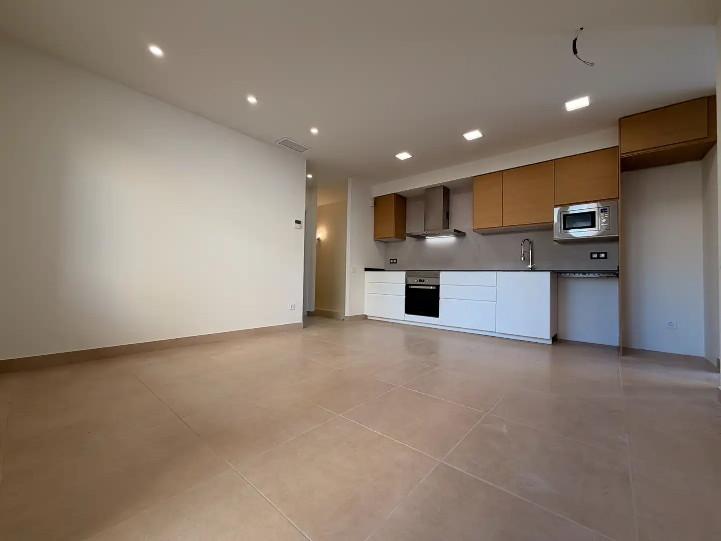 Cuina de Planta baixa en venda en Terrassa amb Aire condicionat, Calefacció i Terrassa