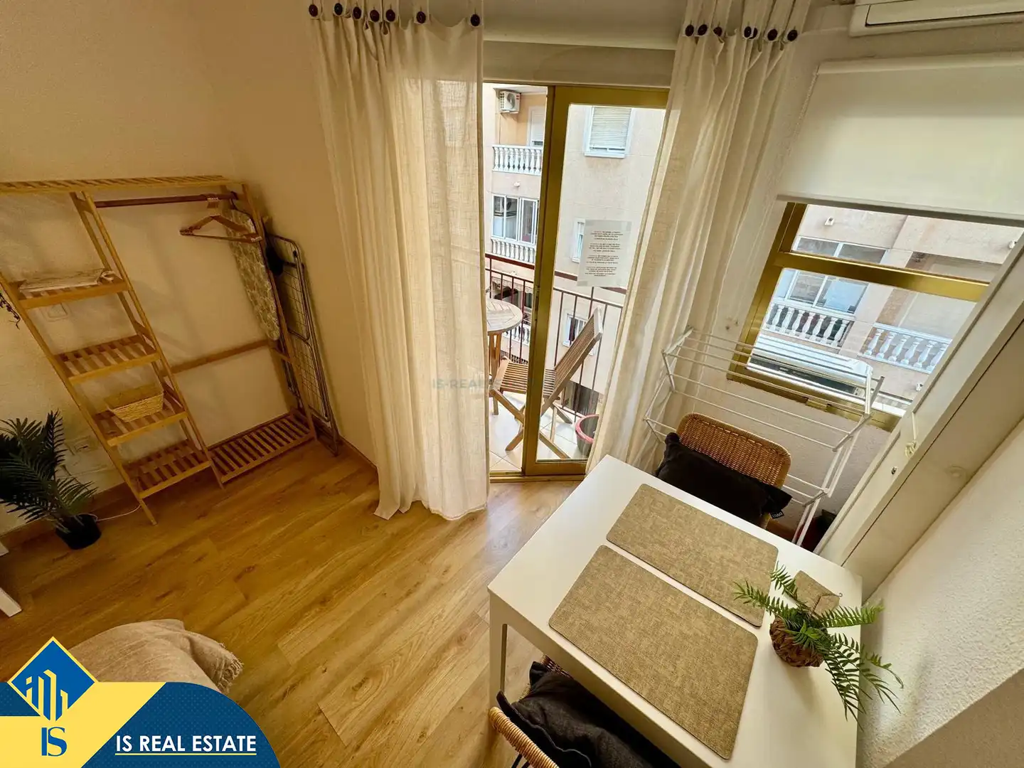 Terrasse von Wohnung zur Miete in Torrevieja mit Klimaanlage, Heizung und Terrasse
