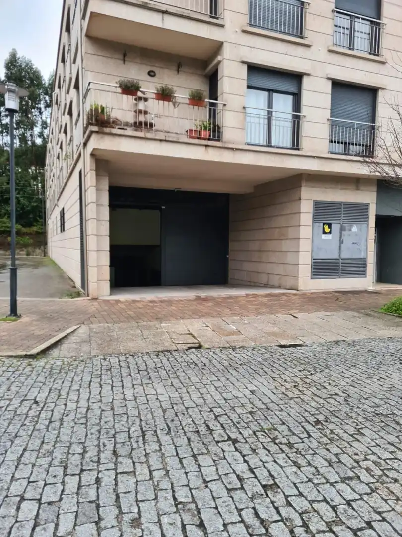 Parking of Garage for rent in Gondomar