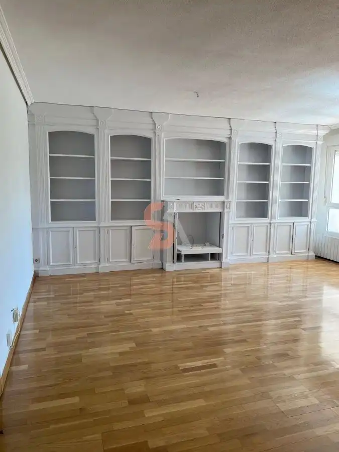 Flat for rent in Valladolid  with Heating and Terrace