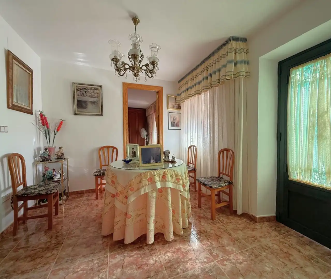 Haus oder Chalet zum Verkauf in N/A, Vélez de Benaudalla