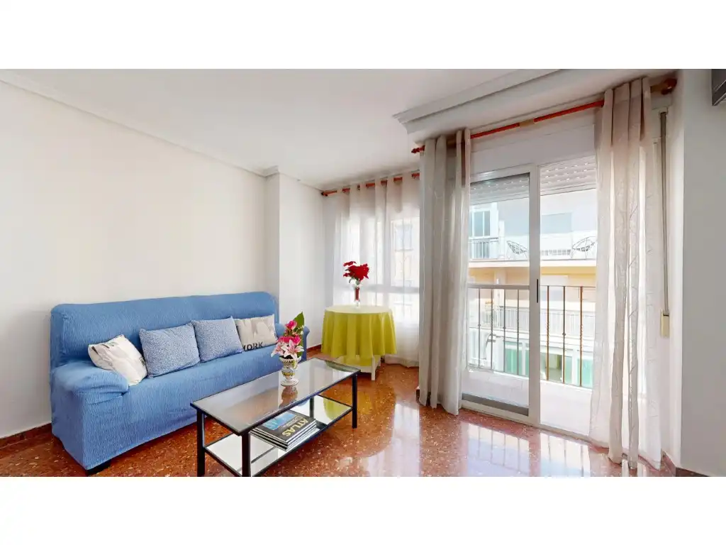 Bedroom of Flat for sale in Torrent  with Air Conditioner and Balcony