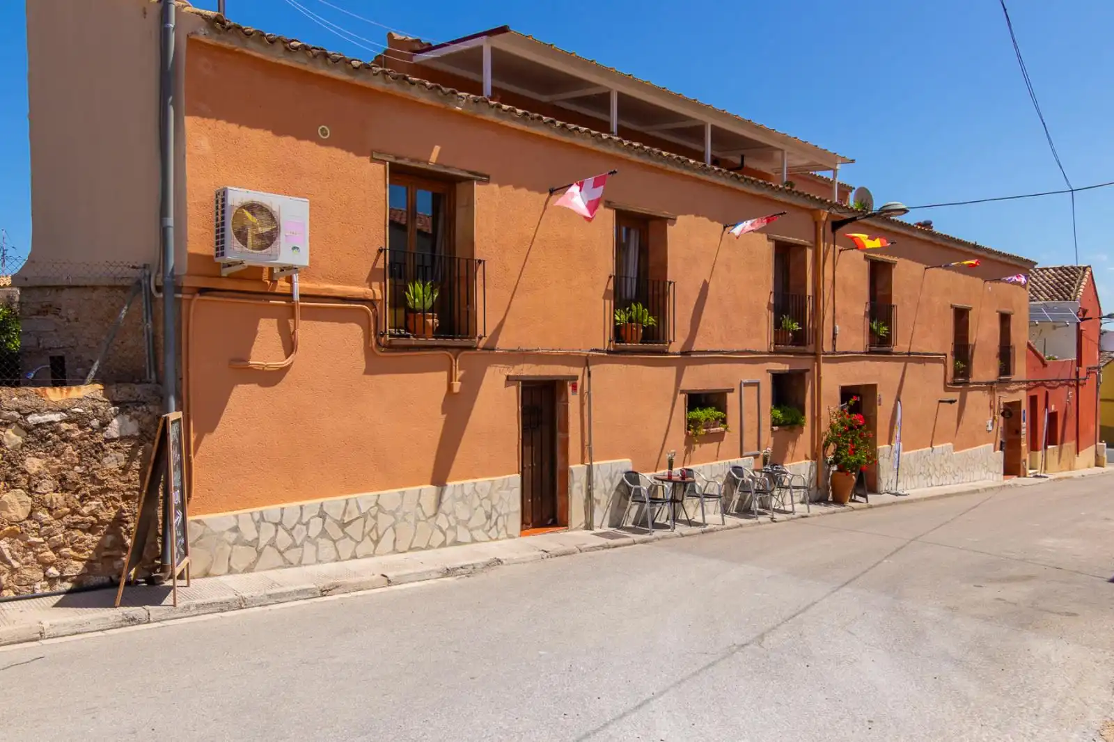 Vista exterior de Edificio en venta en Sagra