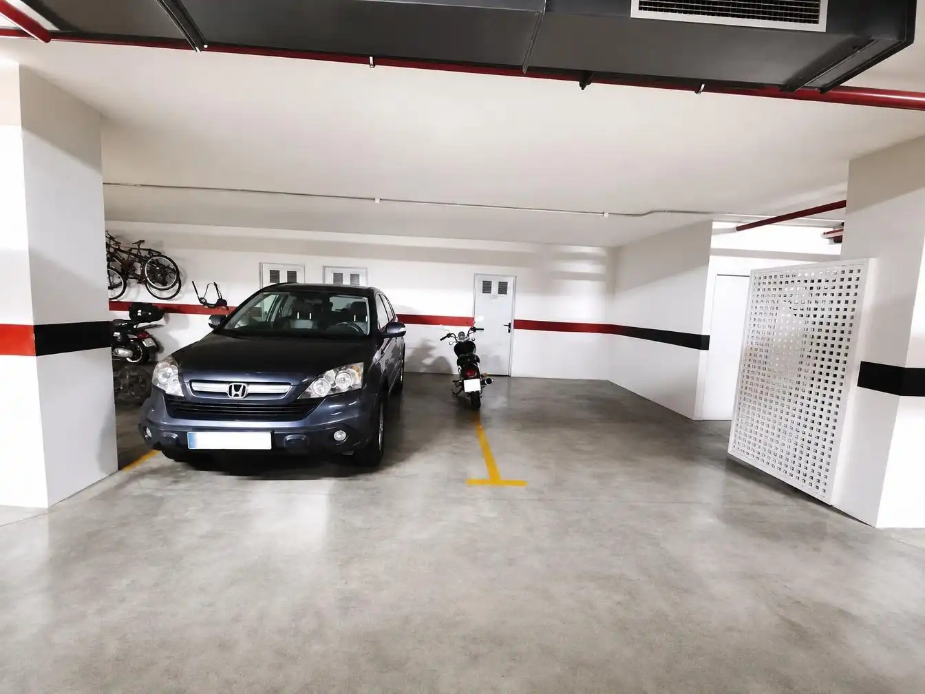 Parking of Attic for sale in Alicante / Alacant  with Heating, Private garden and Terrace