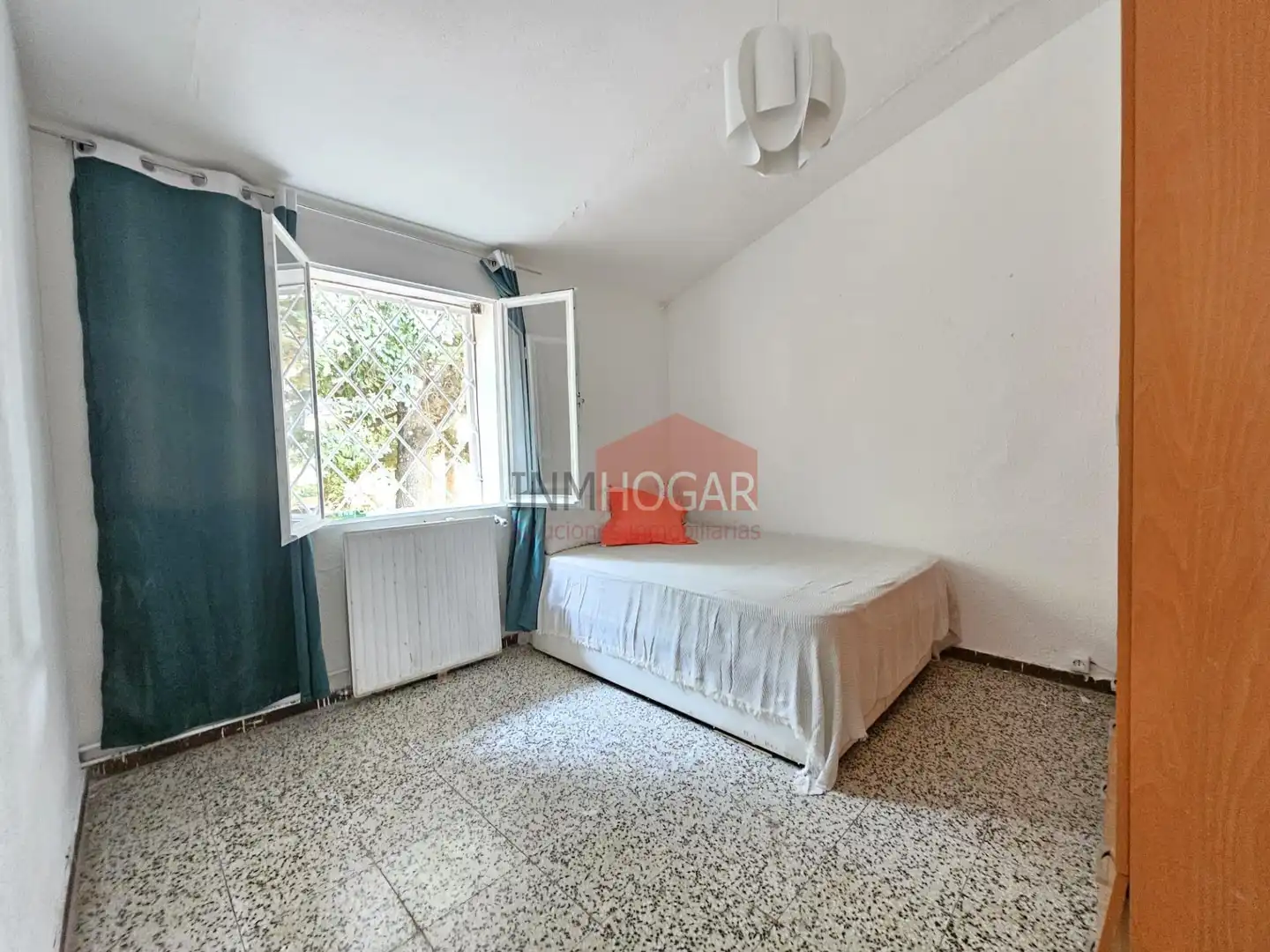 Habitación de Casa o chalet en venta en Herradón de Pinares con Calefacción, Jardín privado y Terraza