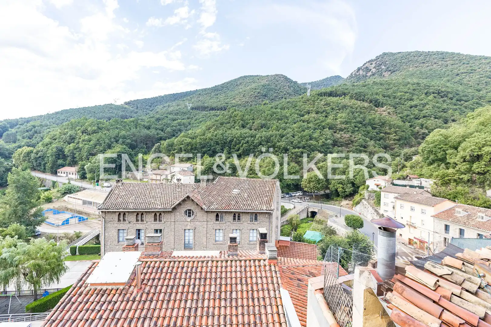 Houses for sale in Carrer Major, Cercs