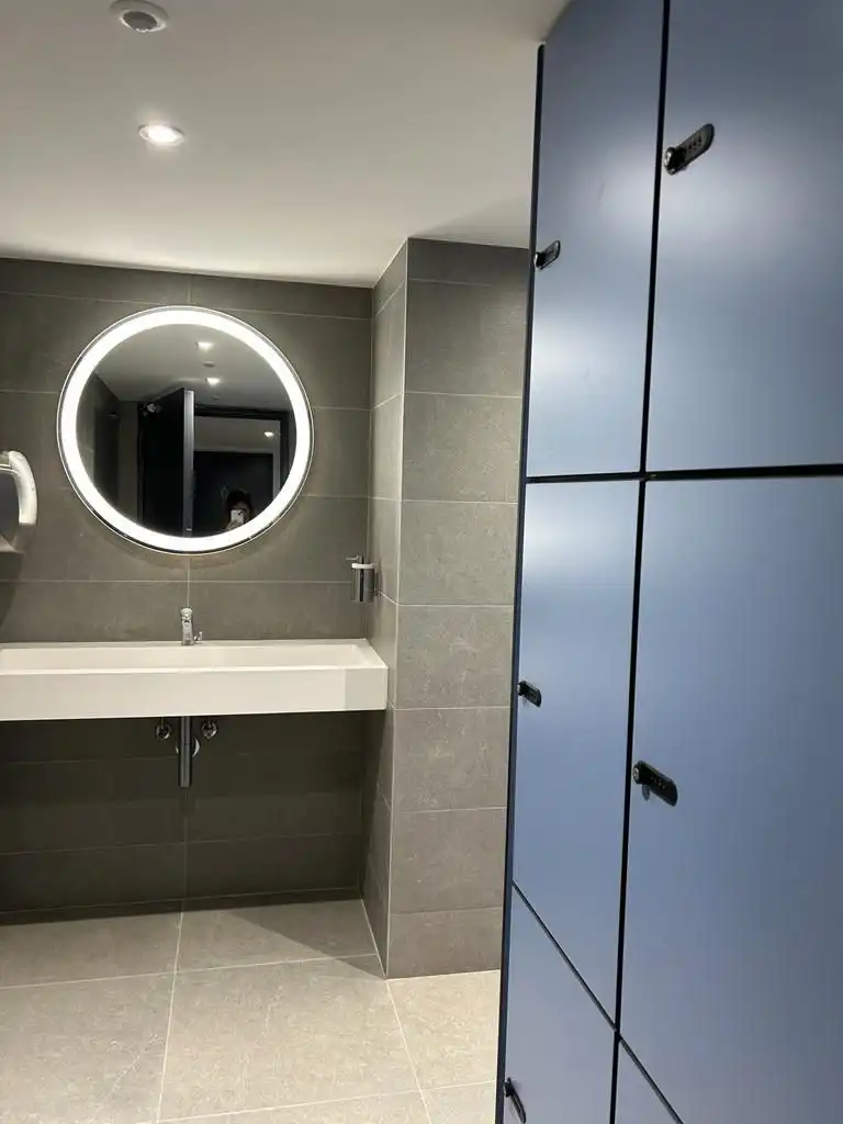 Badezimmer von Büro zur Miete in Sant Adrià de Besòs mit Klimaanlage, Heizung und Terrasse
