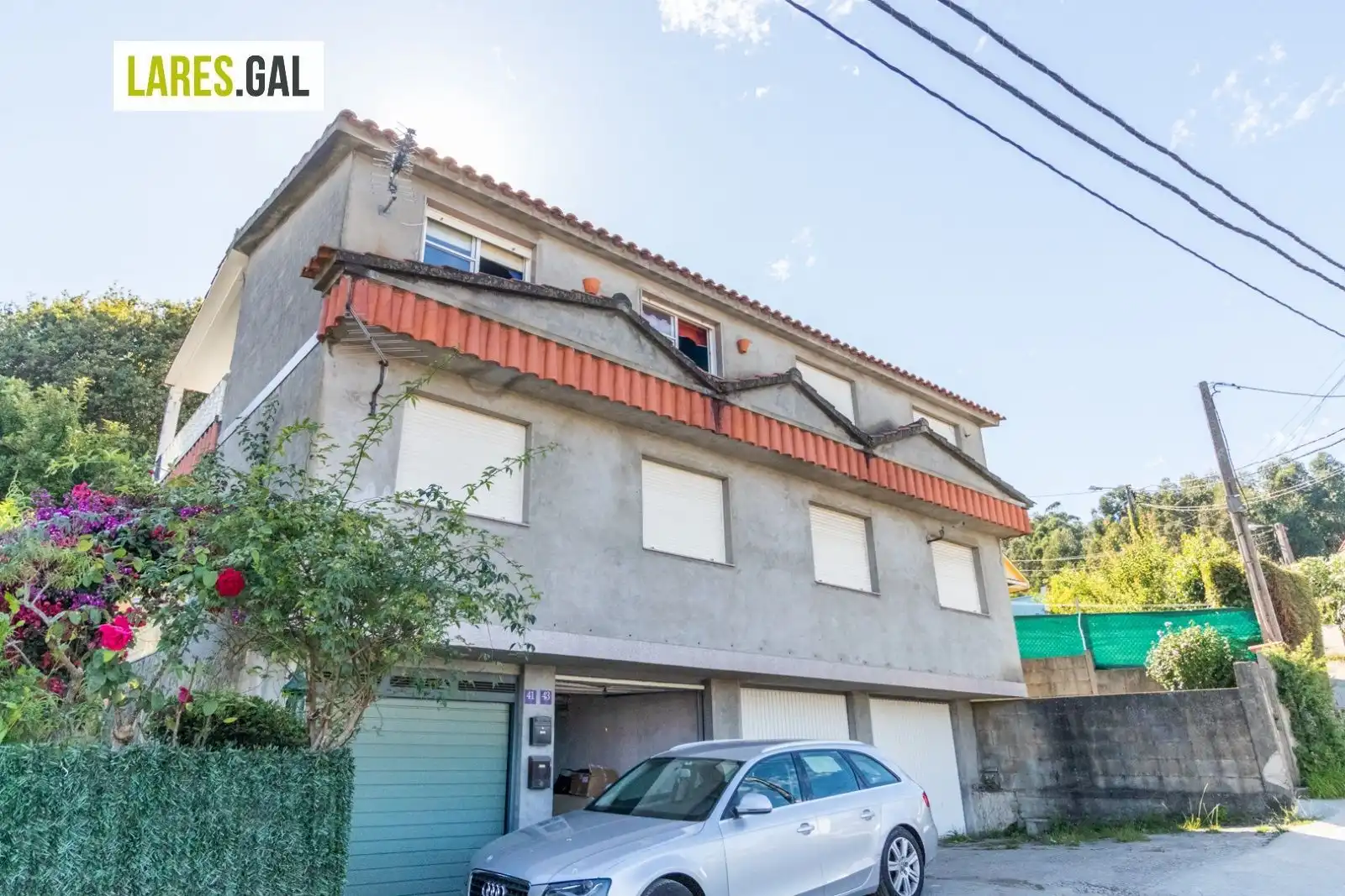 Exterior view of Flat for sale in Cangas   with Private garden, Terrace and Furnished