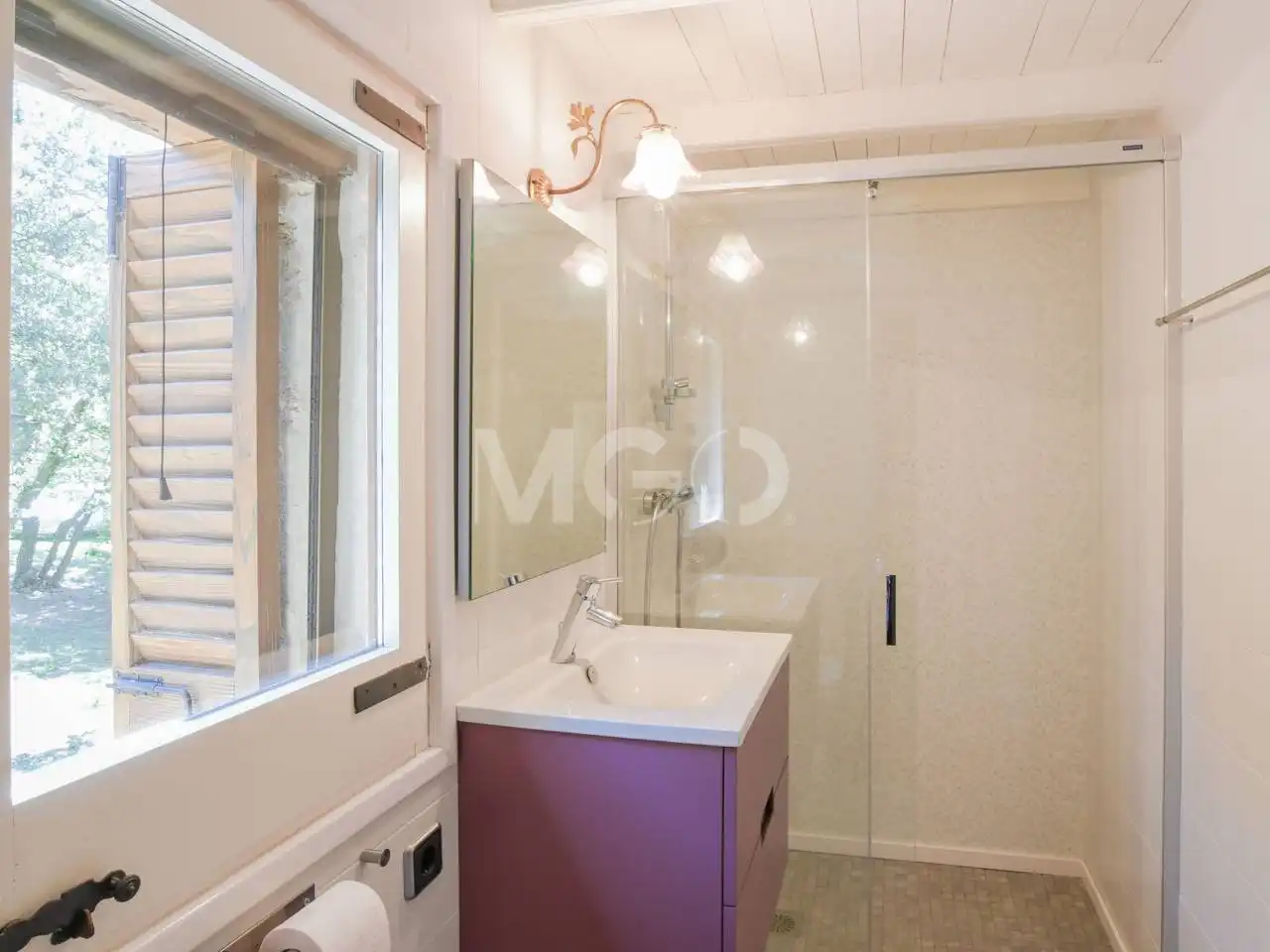 Badezimmer von Country house zum Verkauf in Sant Julià de Vilatorta mit Heizung, Privatgarten und Terrasse