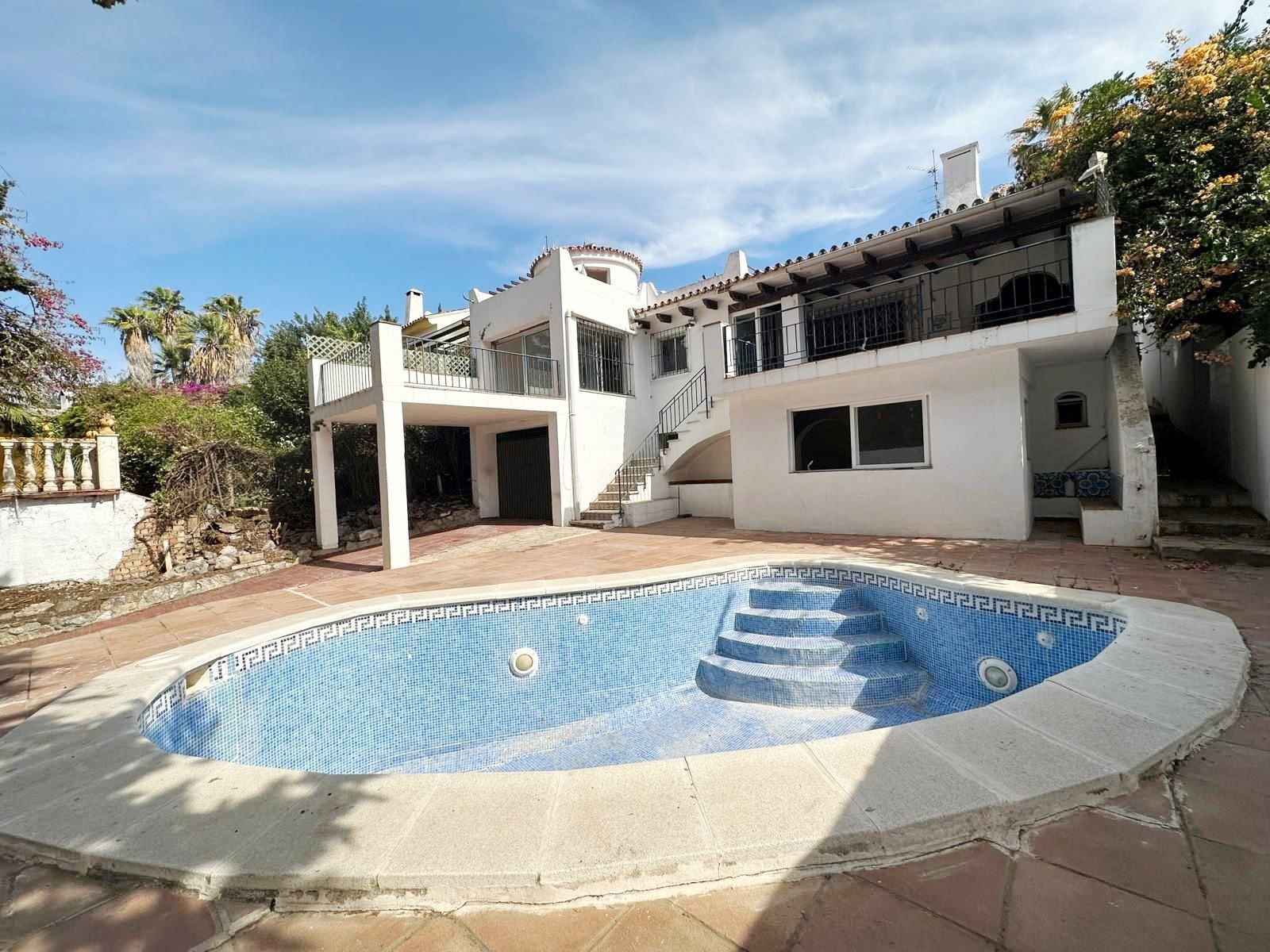 Exterior view of Houses for sale in Marbella  with Terrace, Storage room and Swimming Pool