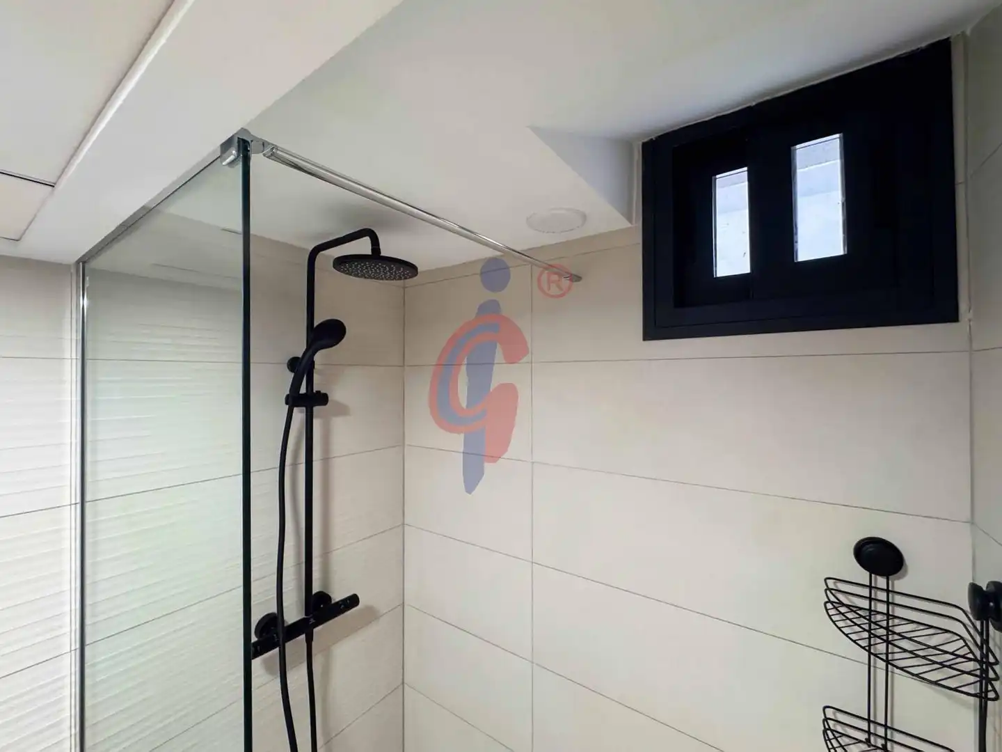 Bany de Casa o xalet en venda en Orihuela amb Aire condicionat, Terrassa i Piscina